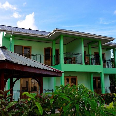 Chez Antoine Apartments Grand Anse  Bagian luar foto
