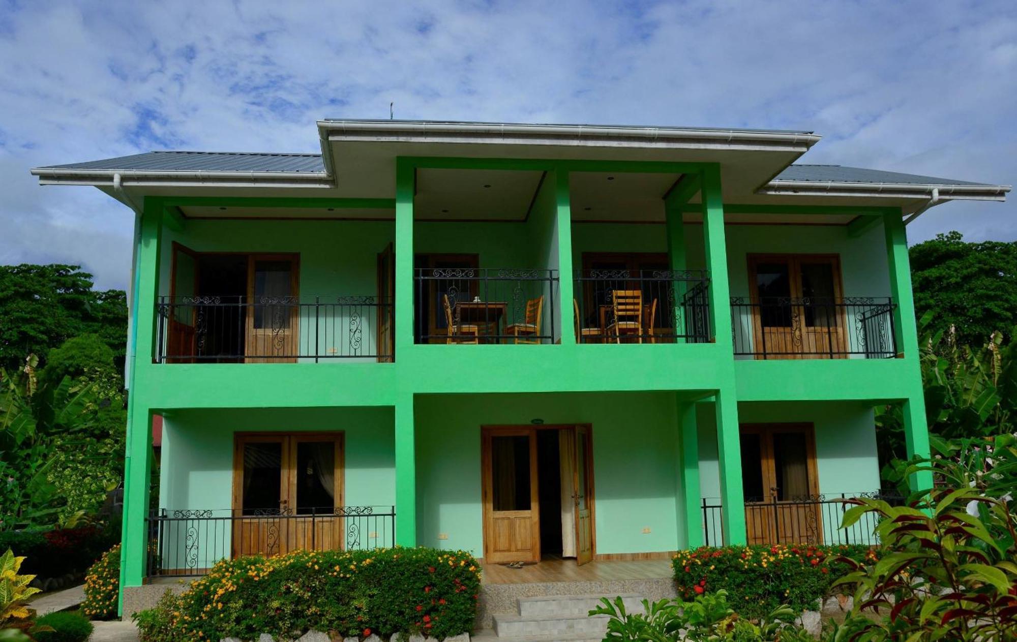 Chez Antoine Apartments Grand Anse  Bagian luar foto