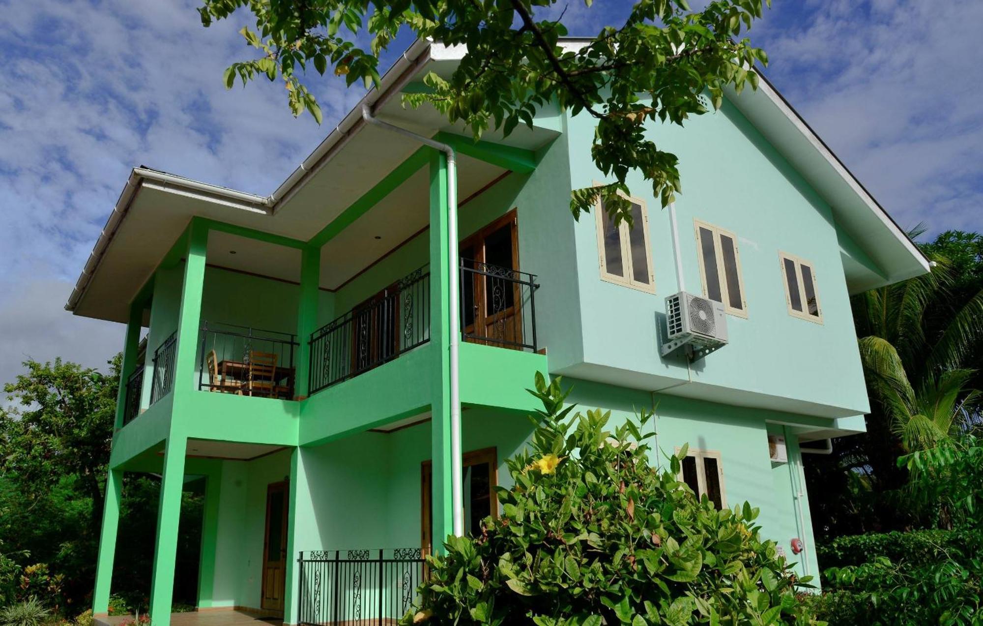 Chez Antoine Apartments Grand Anse  Bagian luar foto