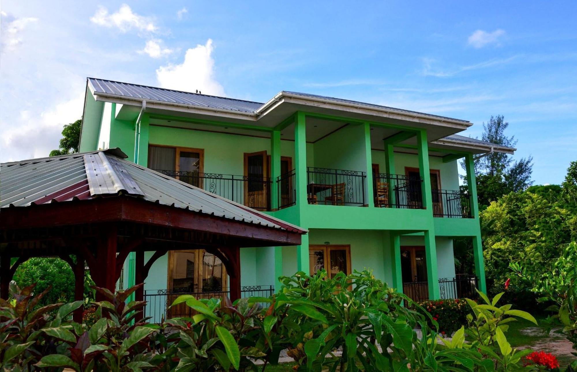 Chez Antoine Apartments Grand Anse  Bagian luar foto