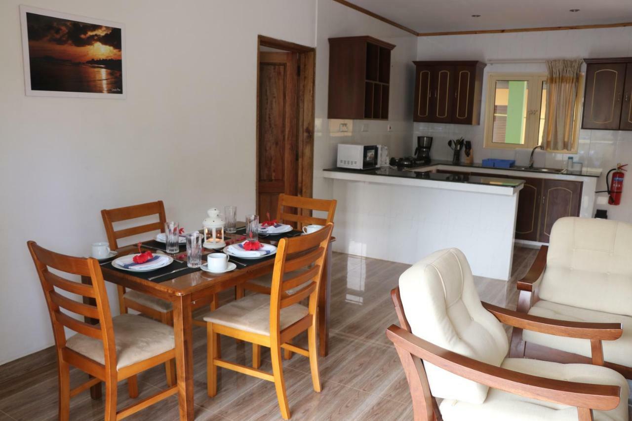 Chez Antoine Apartments Grand Anse  Bagian luar foto
