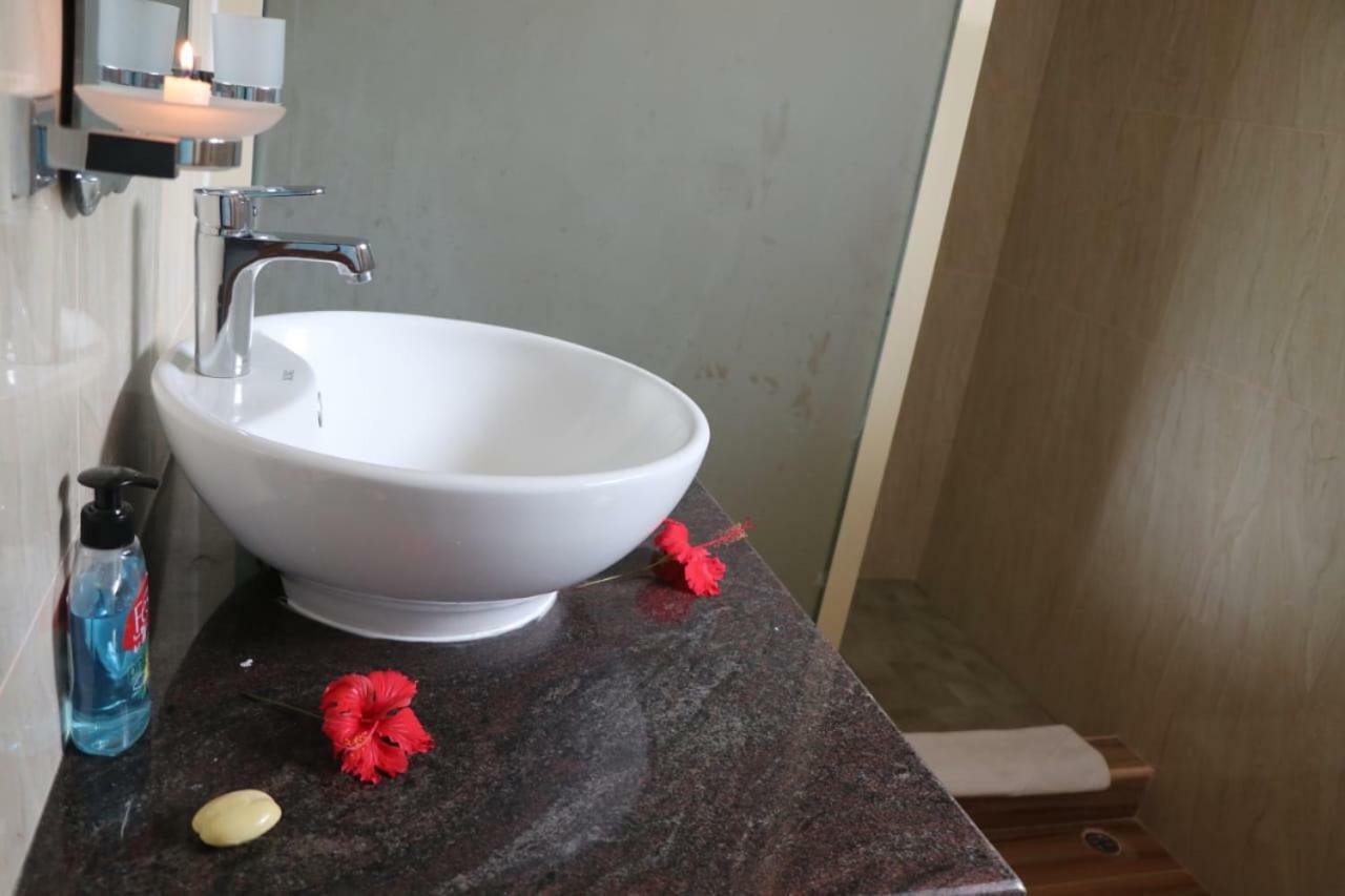 Chez Antoine Apartments Grand Anse  Bagian luar foto